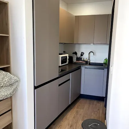 Appartement Joli Place Garibaldi, Vieux-nice, Port