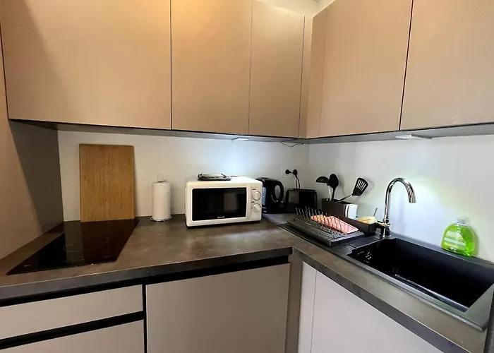 Joli Place Garibaldi, Vieux-nice, Port * 尼斯