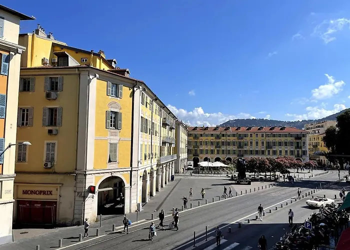 Joli Place Garibaldi, Vieux-nice, Port * 尼斯