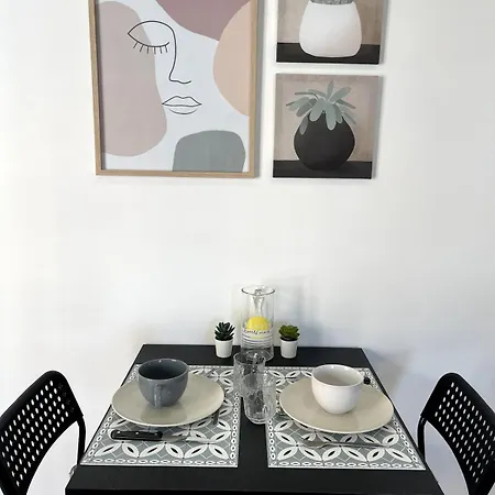 Apartment Joli Place Garibaldi, Vieux-nice, Port Nice